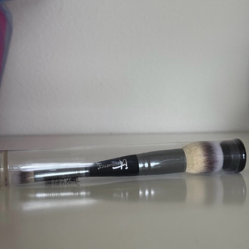 It Cosmetics Heavenly Luxe Complexion Perfection Brush #7